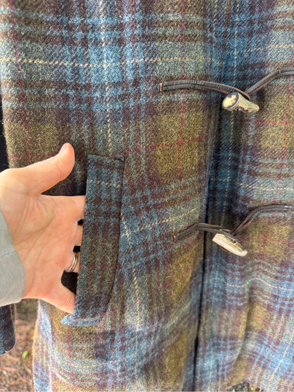 DKNY Plaid Wool Toggle Coat Leather Straps M - Picture 4 of 11